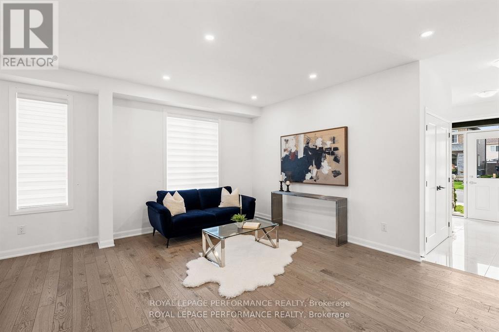 Photo 6 of 95 Ralph Erfle Way, Ottawa ON