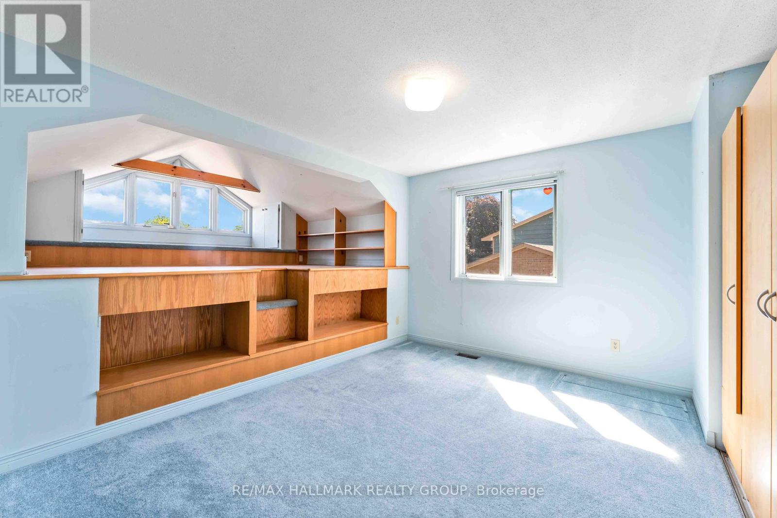 Photo 16 of 109 Country Club Drive, Ottawa ON