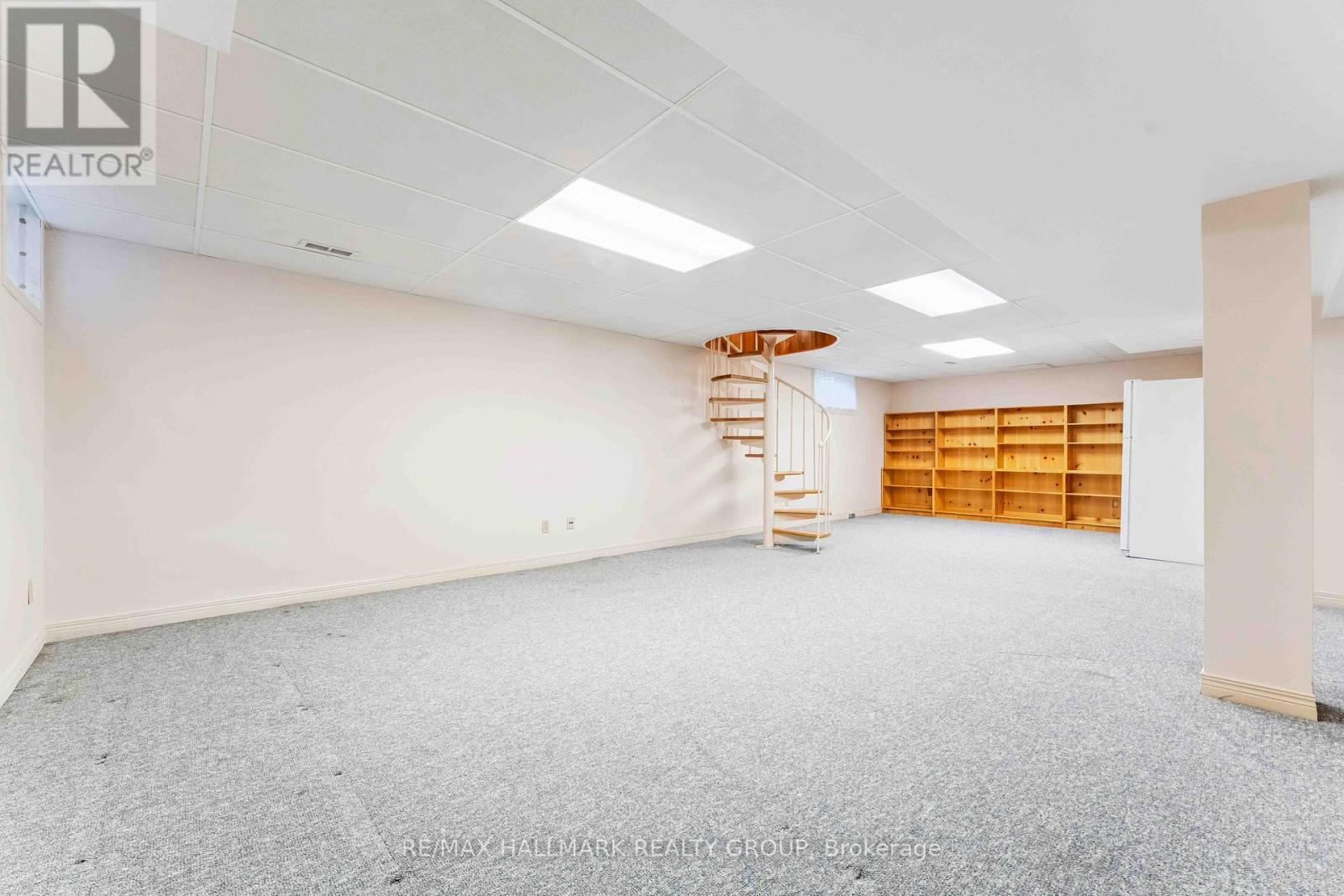 Photo 25 of 109 Country Club Drive, Ottawa ON