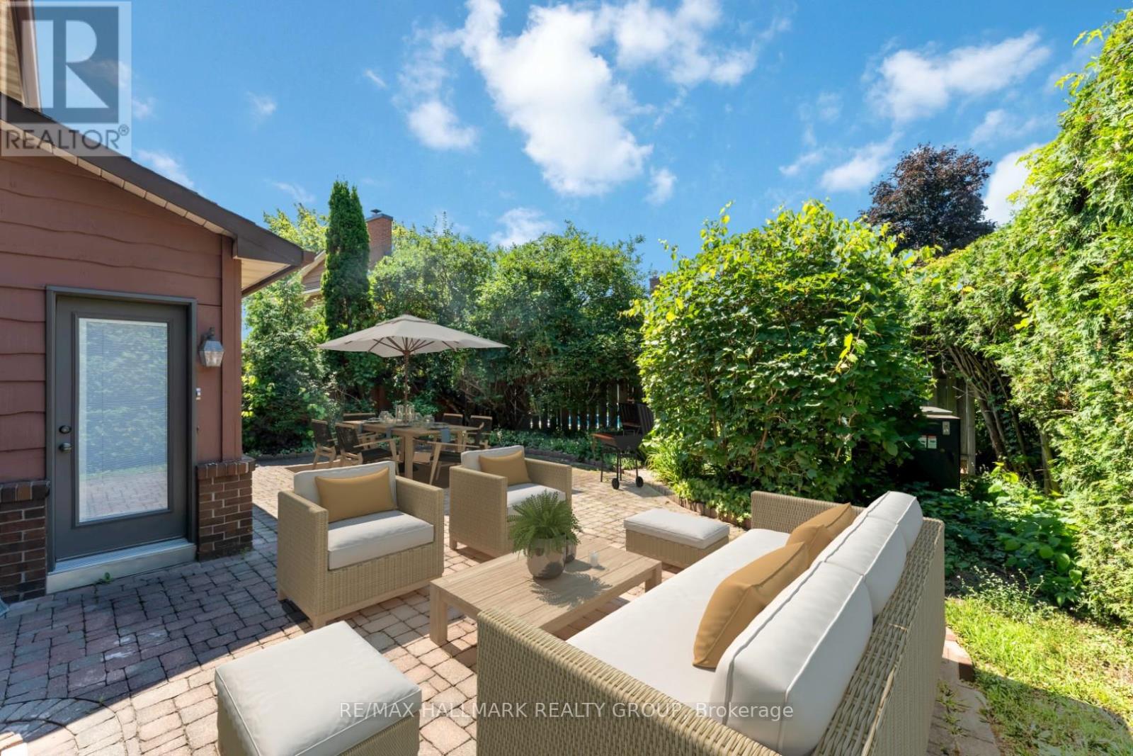 Photo 29 of 109 Country Club Drive, Ottawa ON