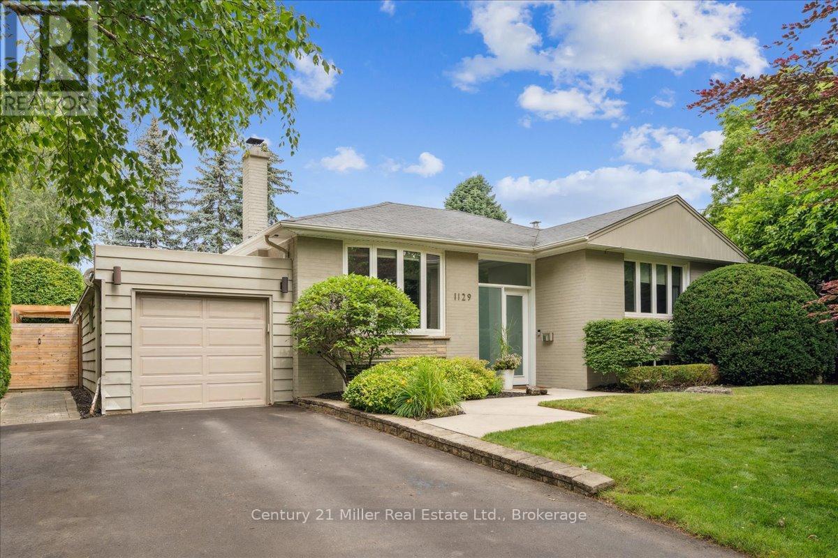 Photo 1 of 1129 Shaw Street, Oakville ON