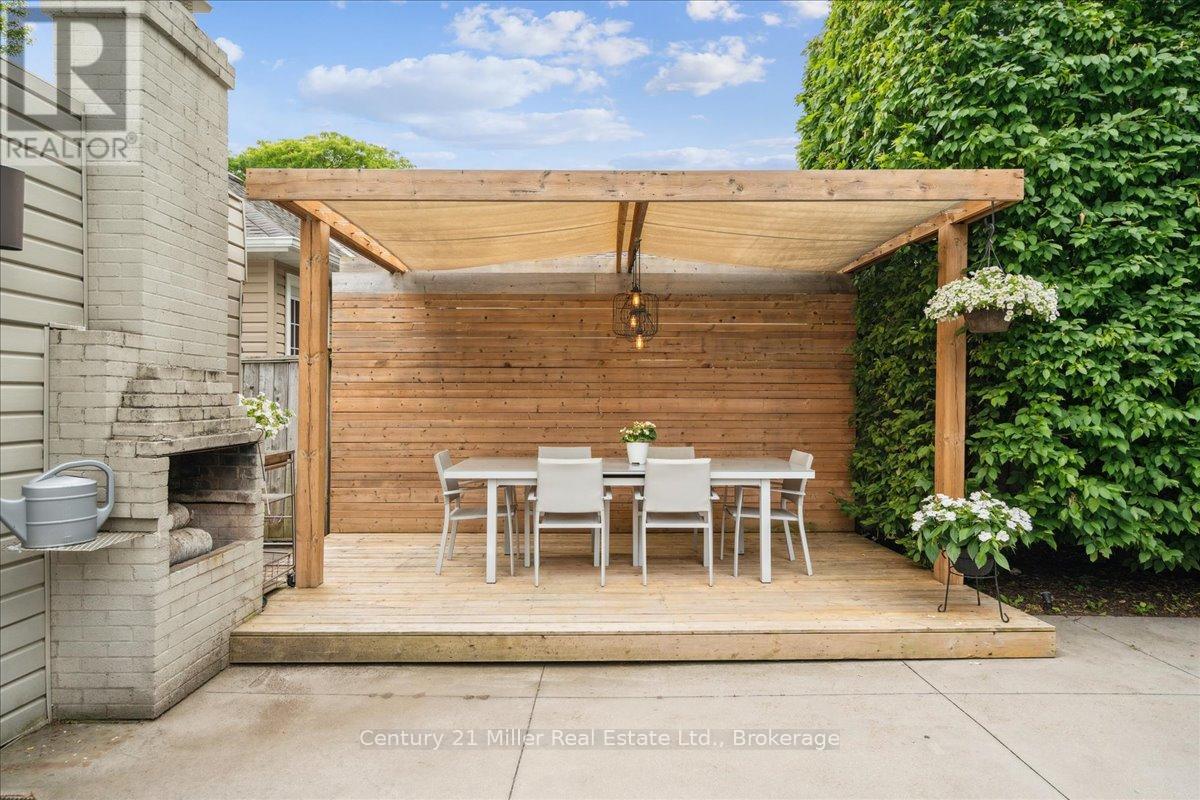 Photo 30 of 1129 Shaw Street, Oakville ON