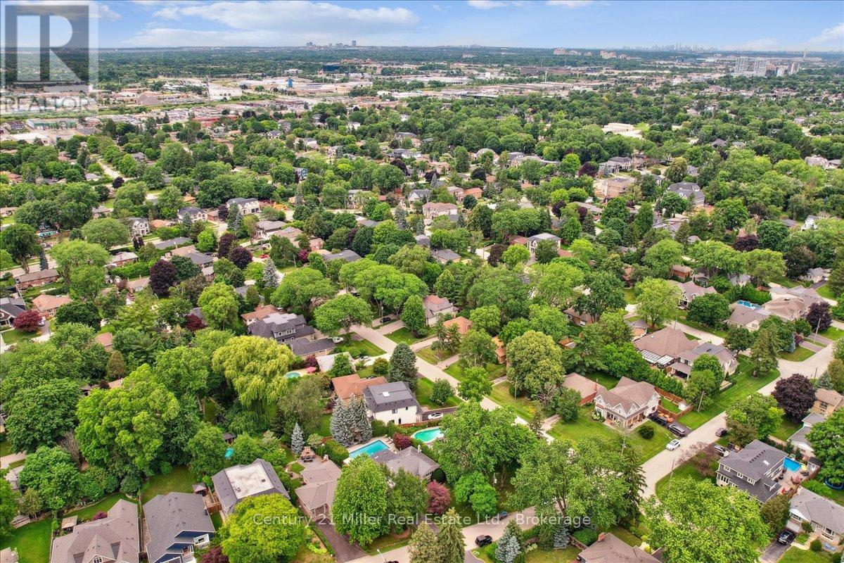 Photo 37 of 1129 Shaw Street, Oakville ON