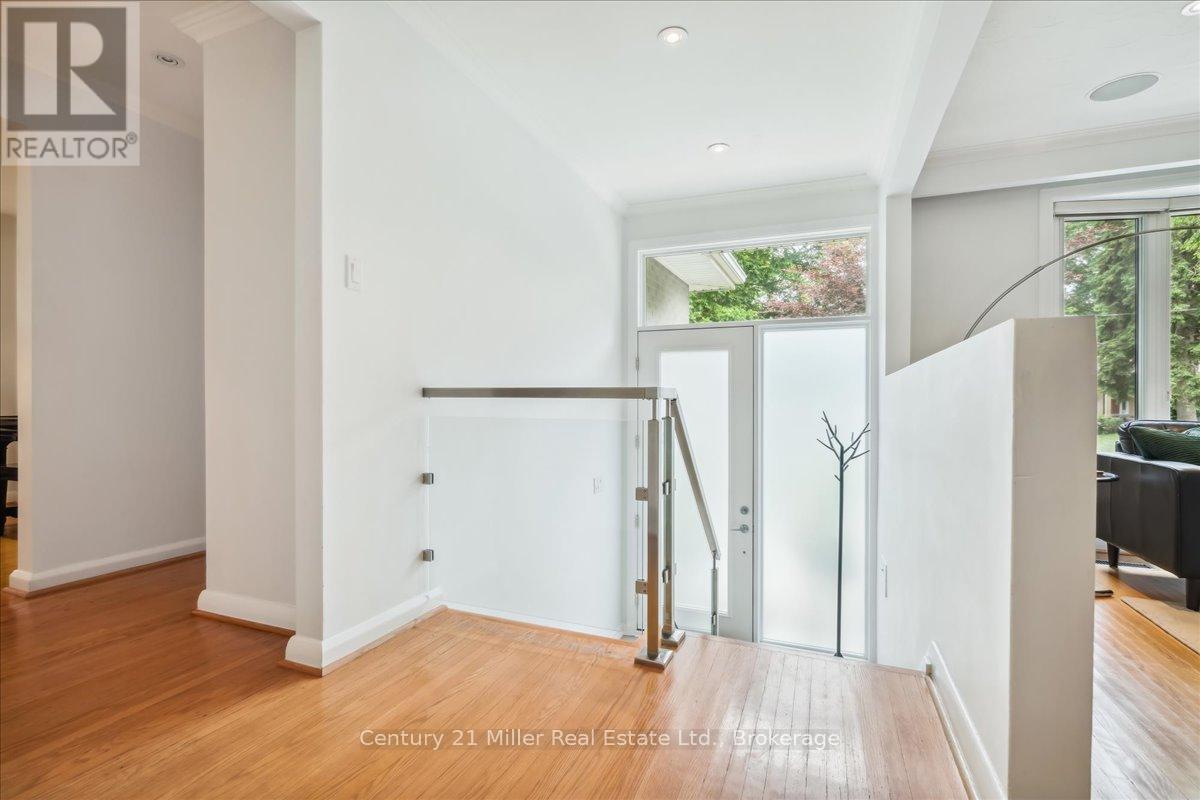 Photo 5 of 1129 Shaw Street, Oakville ON