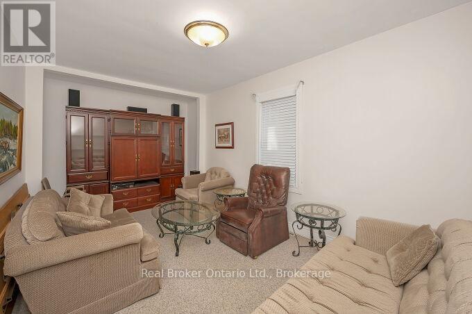 Photo 14 of 264 Grays Road, Hamilton ON
