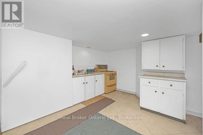 Photo 29 of 264 Grays Road, Hamilton ON