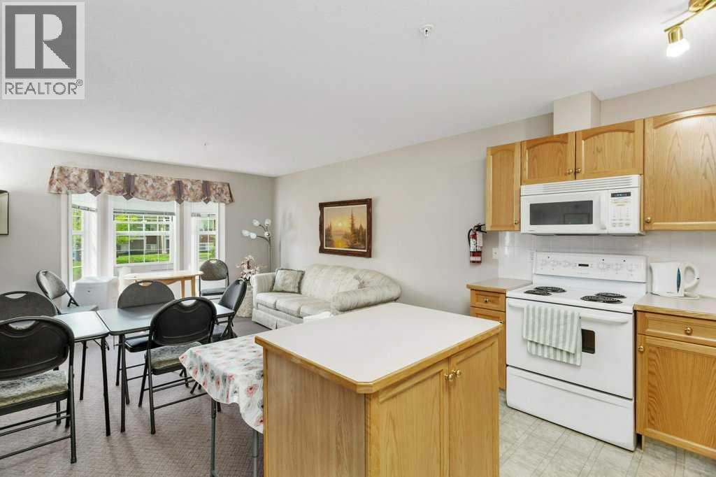 Photo 29 of 205 3501 49 Avenue, Red Deer AB