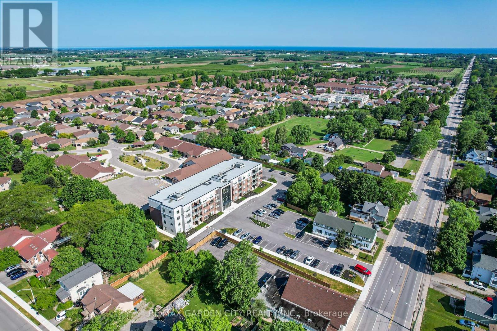 Photo 10 of 412 3998 Victoria Avenue, Lincoln ON
