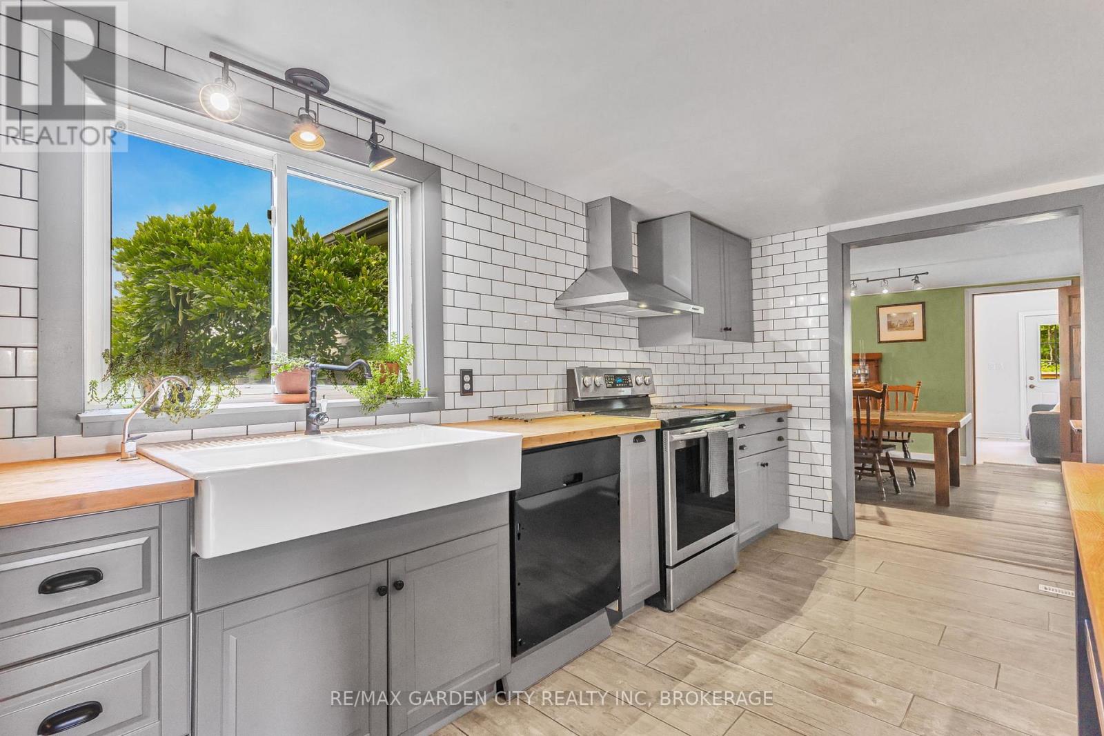 Photo 13 of 444 Webber Road, Pelham ON