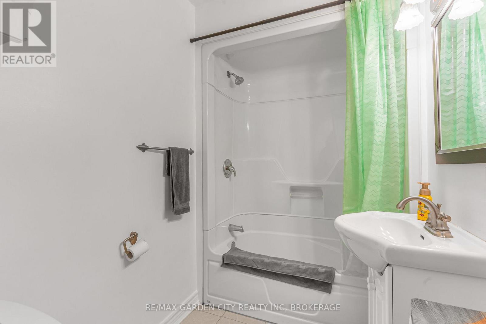Photo 23 of 444 Webber Road, Pelham ON