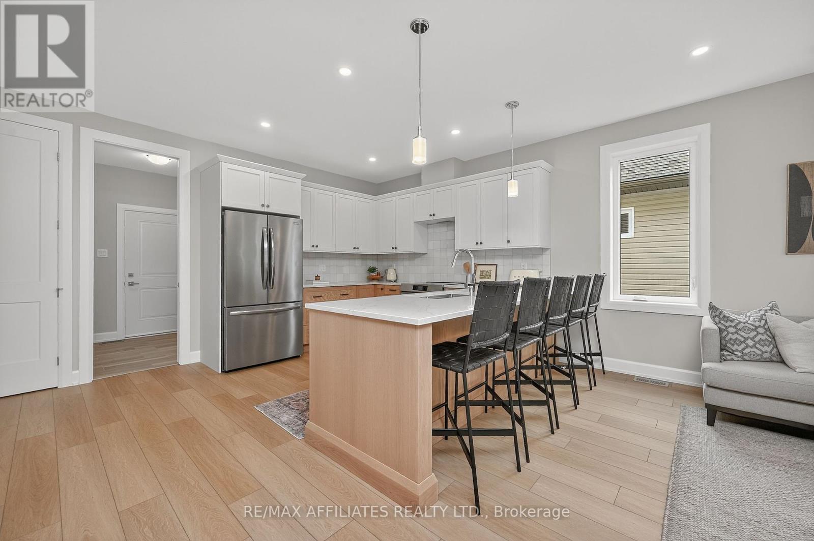 Photo 10 of 105 Rabb Street, Smiths Falls ON