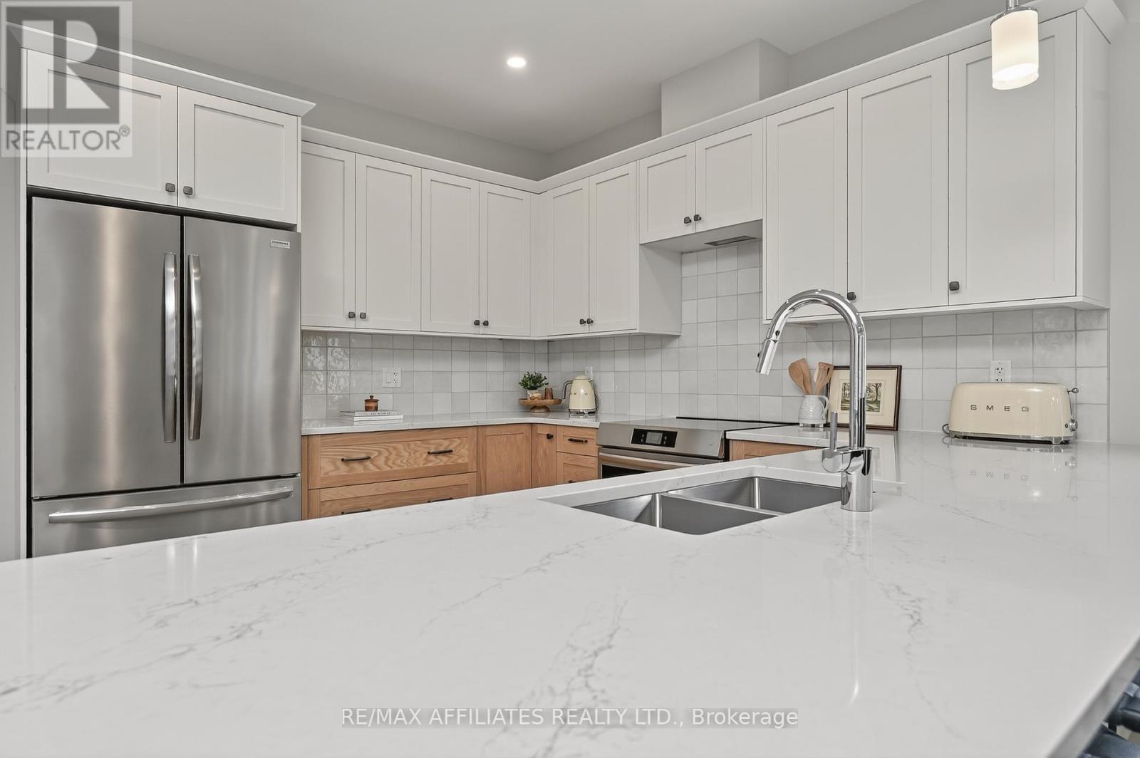 Photo 13 of 105 Rabb Street, Smiths Falls ON
