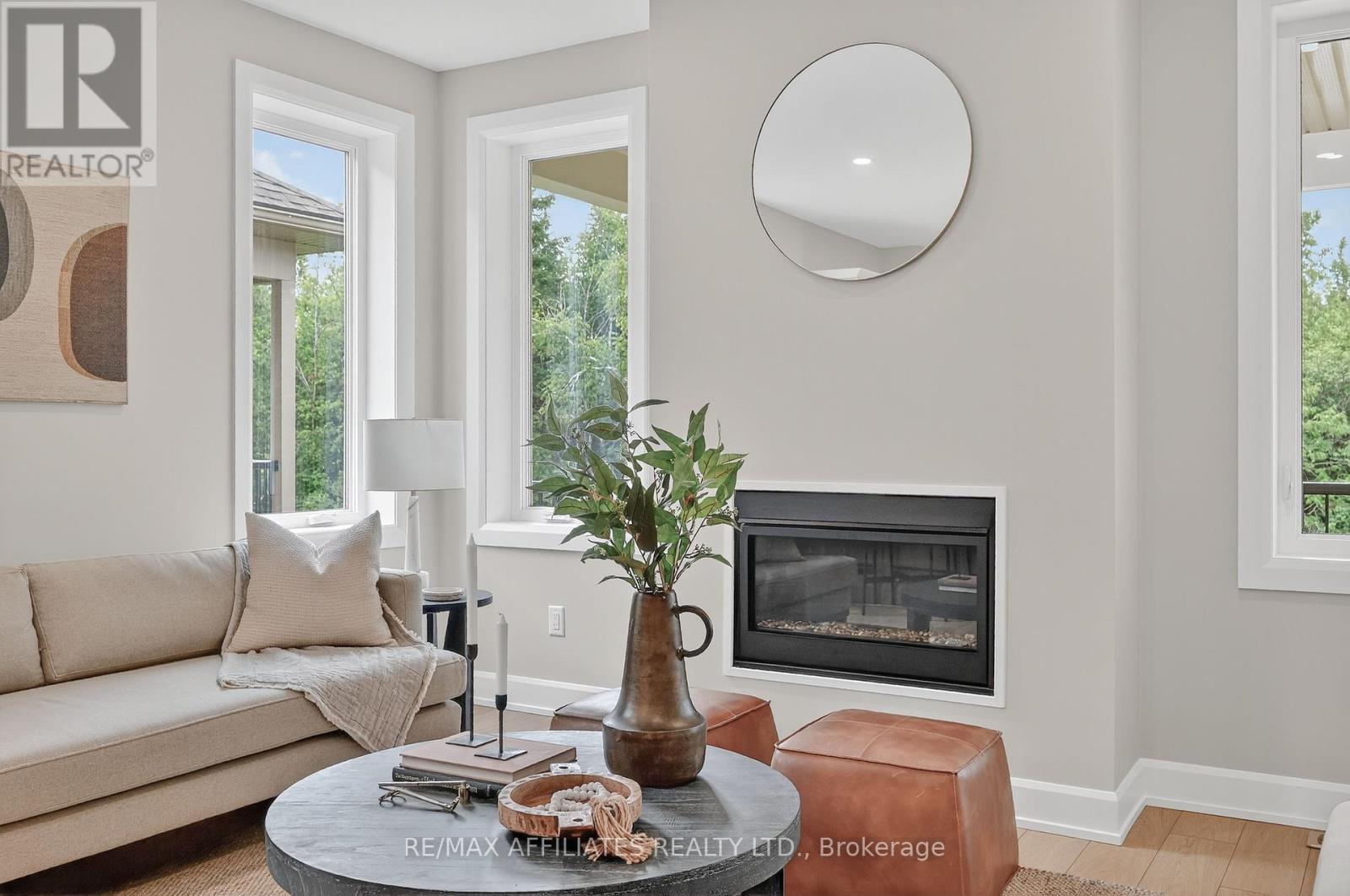 Photo 23 of 105 Rabb Street, Smiths Falls ON