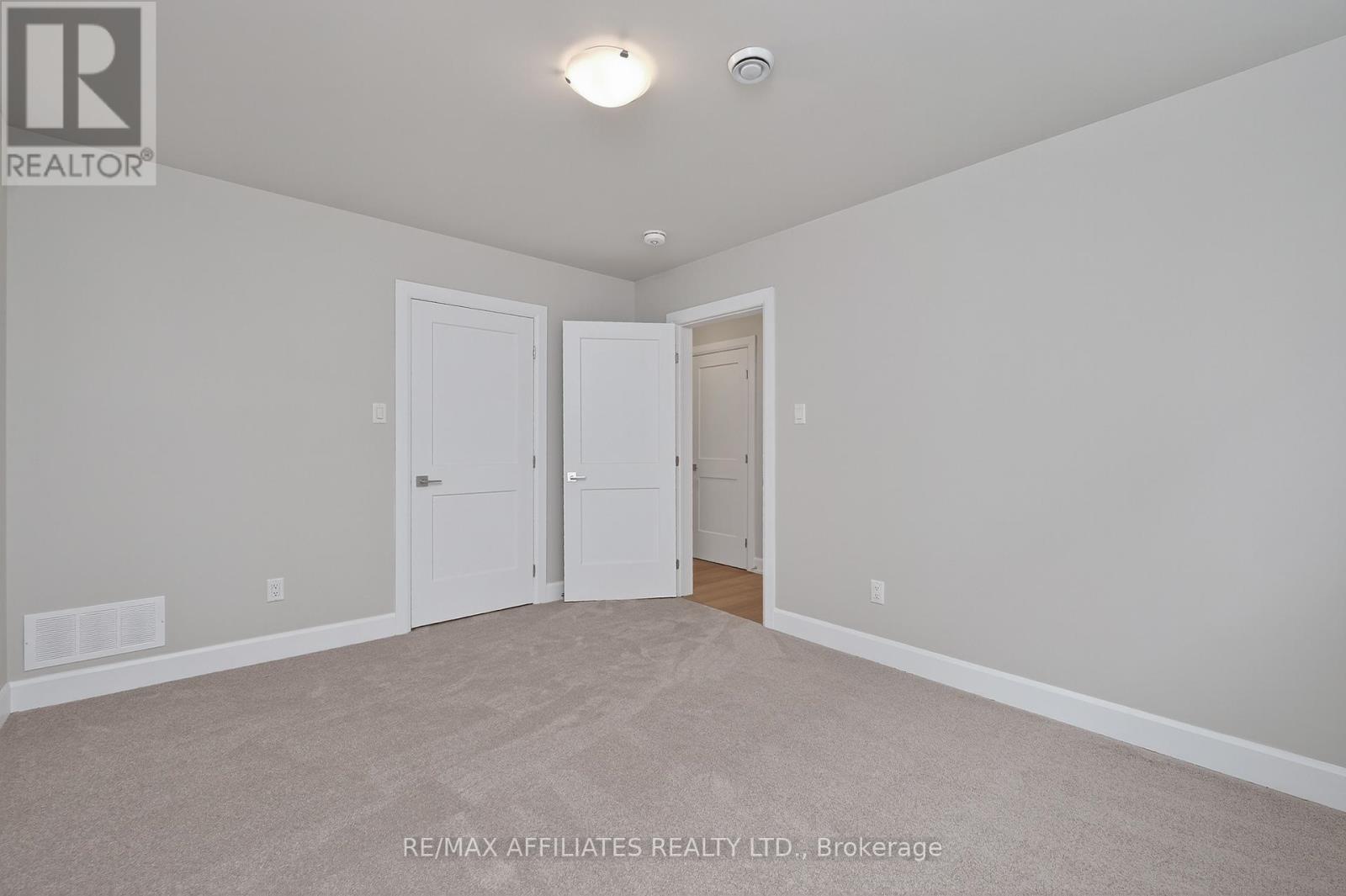 Photo 38 of 105 Rabb Street, Smiths Falls ON
