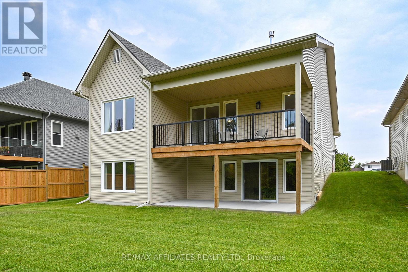 Photo 49 of 105 Rabb Street, Smiths Falls ON