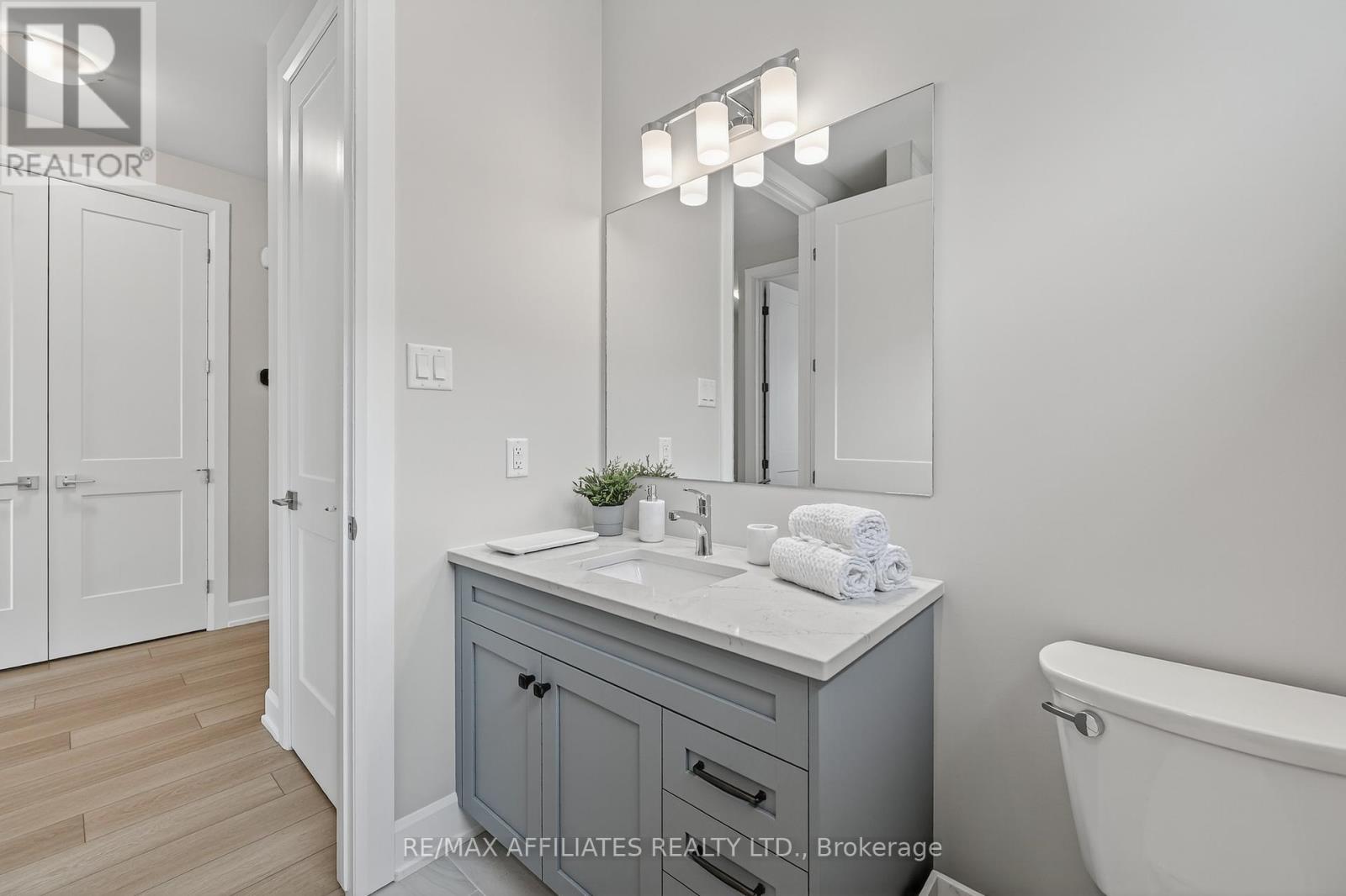 Photo 6 of 105 Rabb Street, Smiths Falls ON
