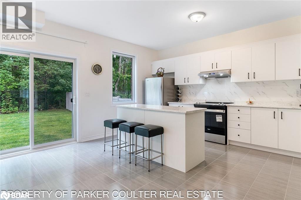 Photo 7 of 35 Atlantis Drive, Orillia ON