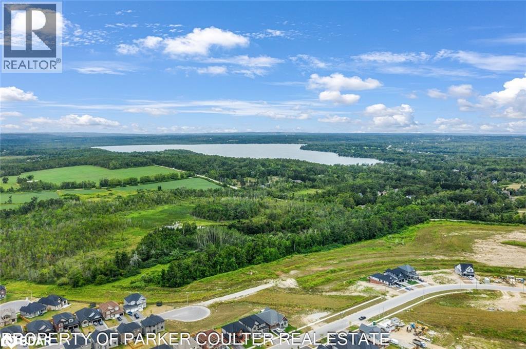 Photo 38 of 35 Atlantis Drive, Orillia ON
