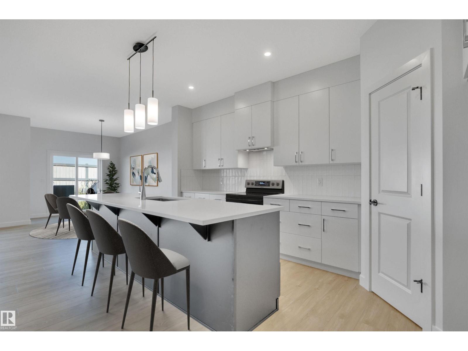 Photo 4 of 51 Ashbury Cr, Spruce Grove AB