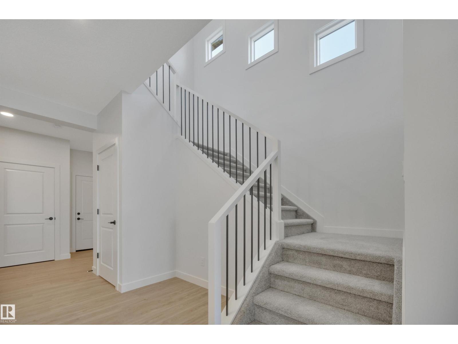 Photo 17 of 51 Ashbury Cr, Spruce Grove AB