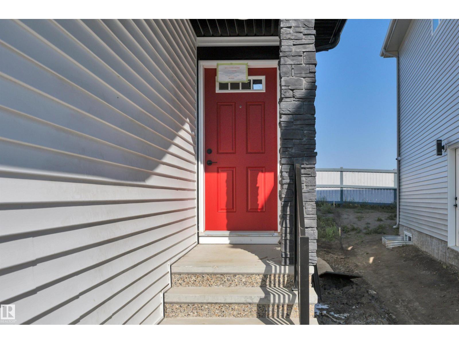 Photo 3 of 51 Ashbury Cr, Spruce Grove AB