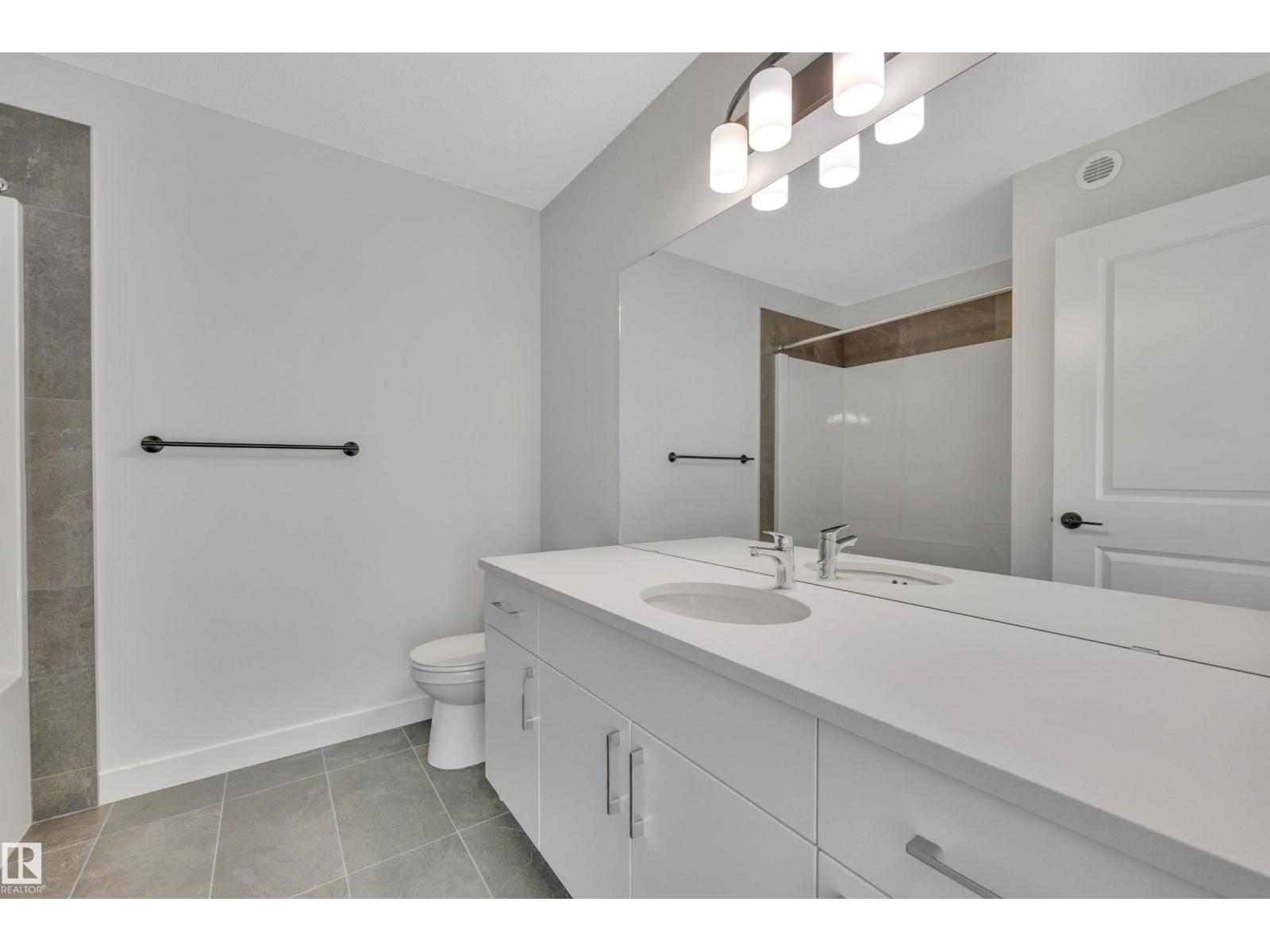 Photo 26 of 51 Ashbury Cr, Spruce Grove AB