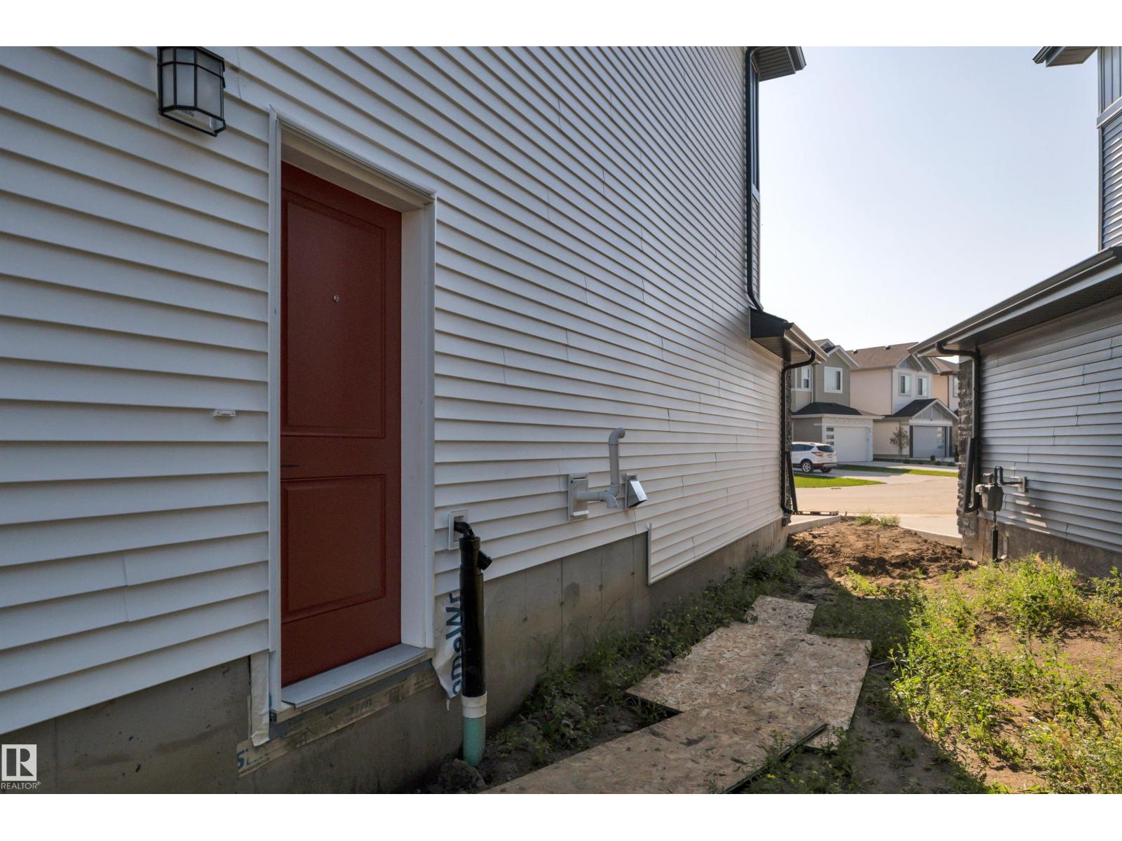 Photo 31 of 51 Ashbury Cr, Spruce Grove AB