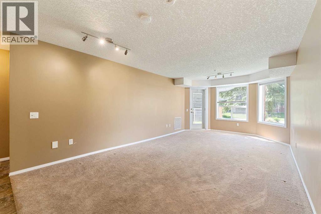 Single Family House for Sale in   Simcoe Boulevard SW Signal Hill Calgary 