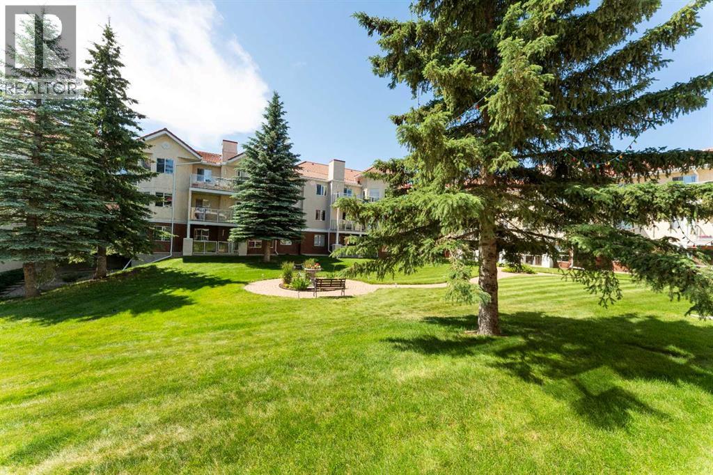 Single Family House for Sale in   Simcoe Boulevard SW Signal Hill Calgary 