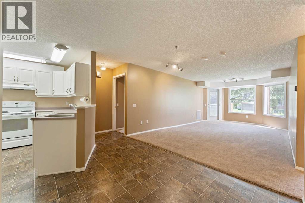Single Family House for Sale in   Simcoe Boulevard SW Signal Hill Calgary 