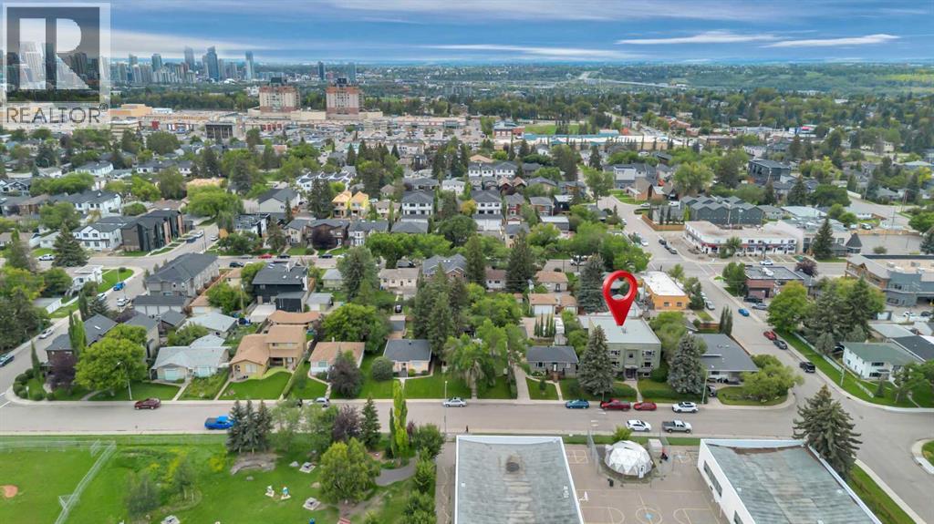 Photo 21 of 3 1833 21 Avenue Nw, Calgary AB