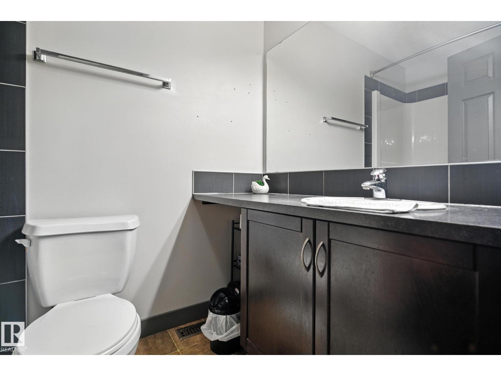 Photo 15 of 18004 89 St Nw, Edmonton AB