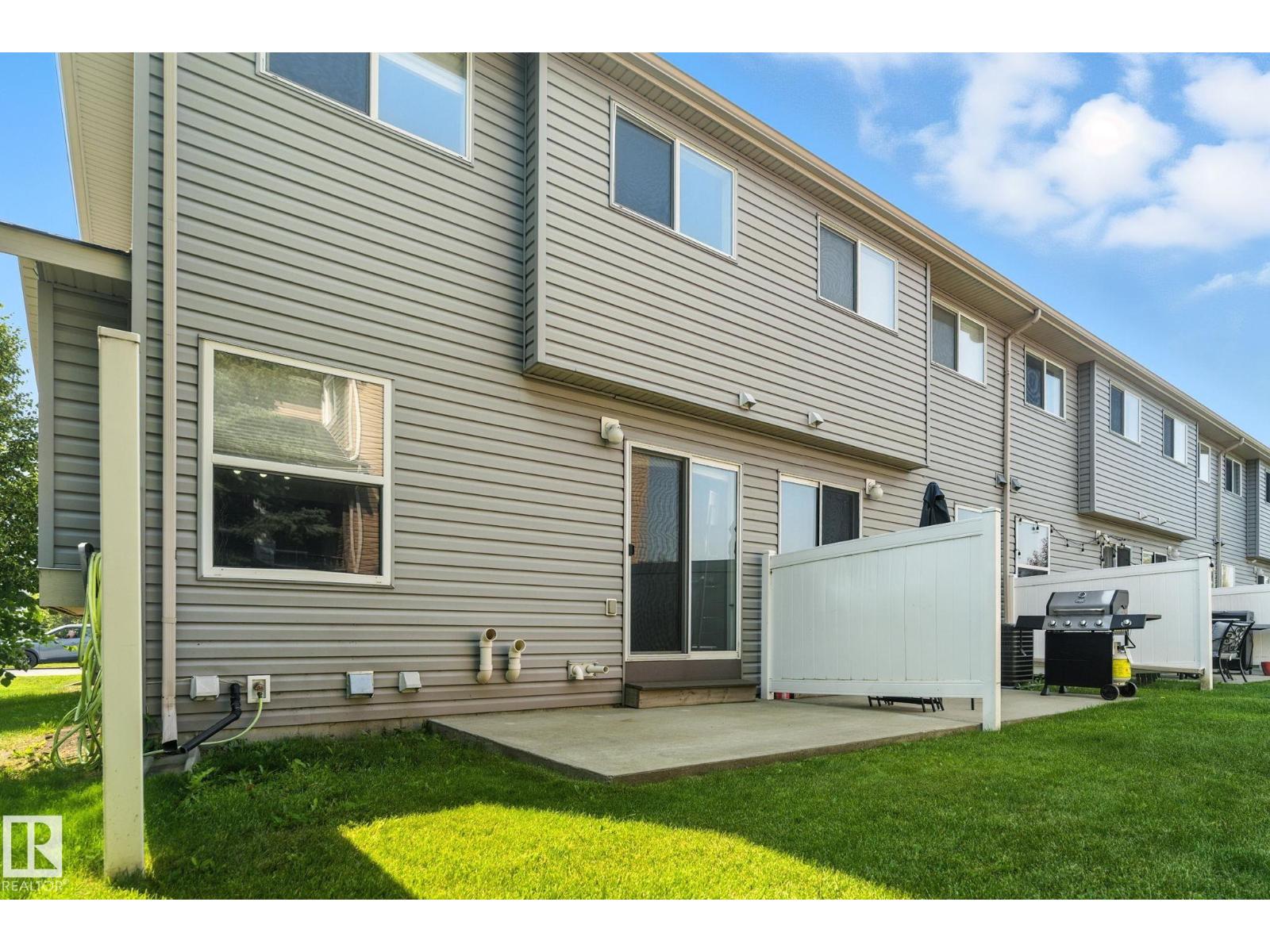 Photo 20 of 18004 89 St Nw, Edmonton AB