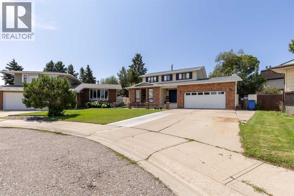 Photo 3 of 2230 41 Street S, Lethbridge AB