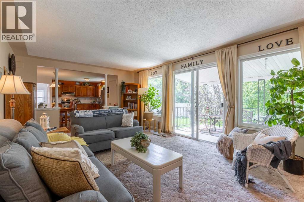 Photo 17 of 2230 41 Street S, Lethbridge AB