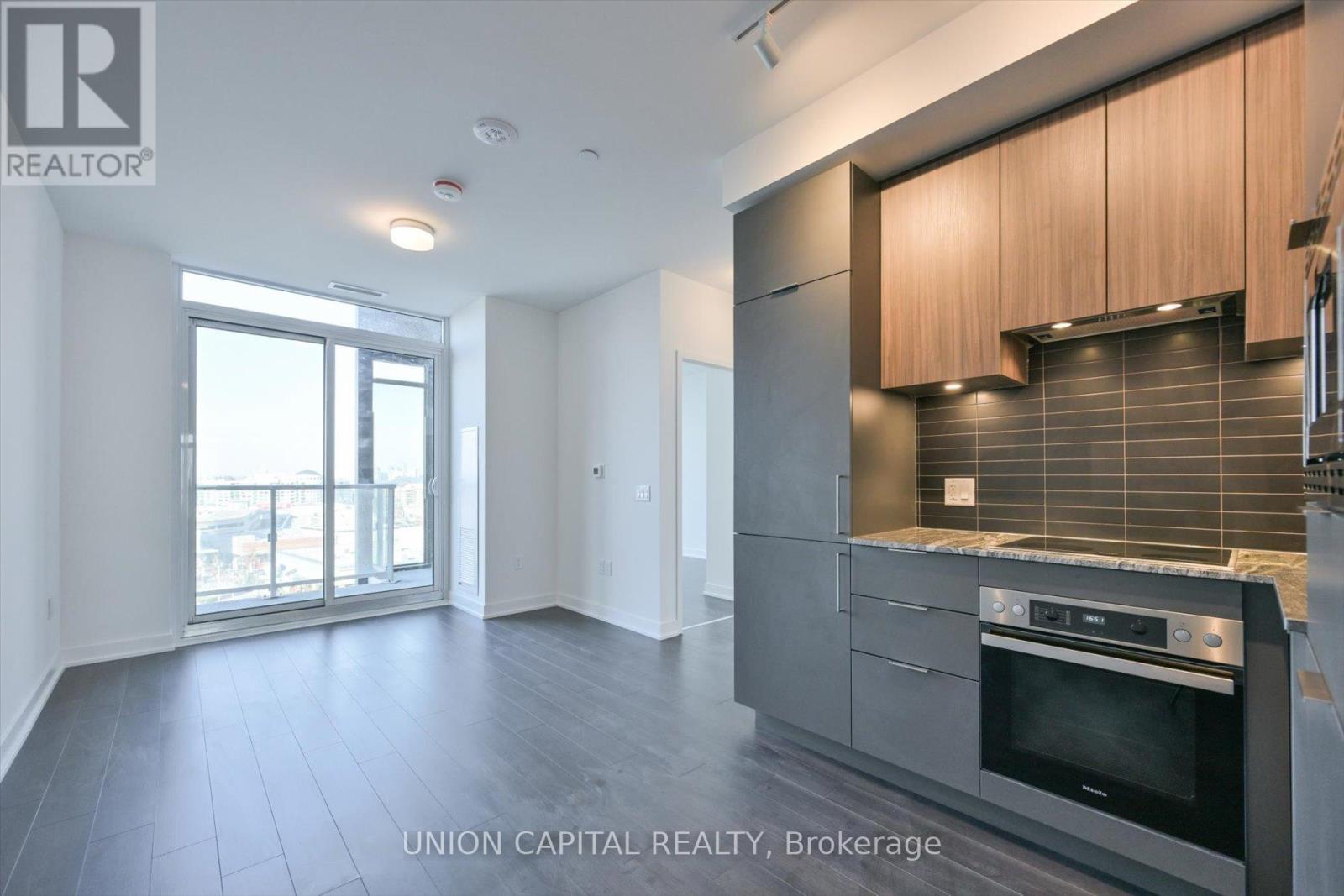 Photo 2 of 715 50 Oneill Road, Toronto ON