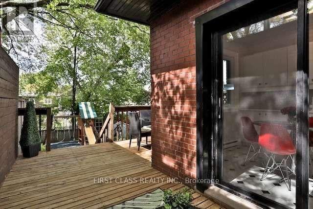 Photo 17 of 262 Castlefield Avenue, Toronto ON