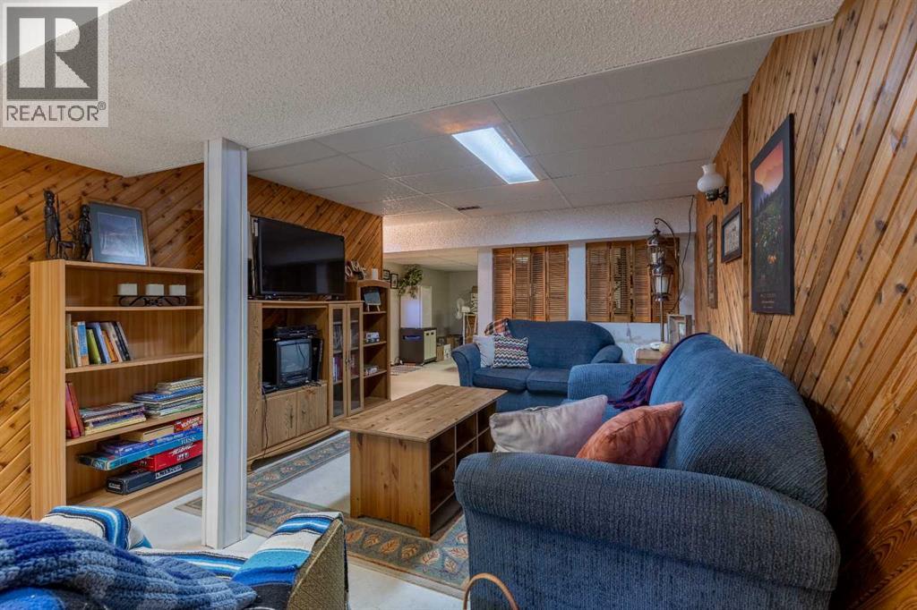 Photo 31 of 2230 41 Street S, Lethbridge AB