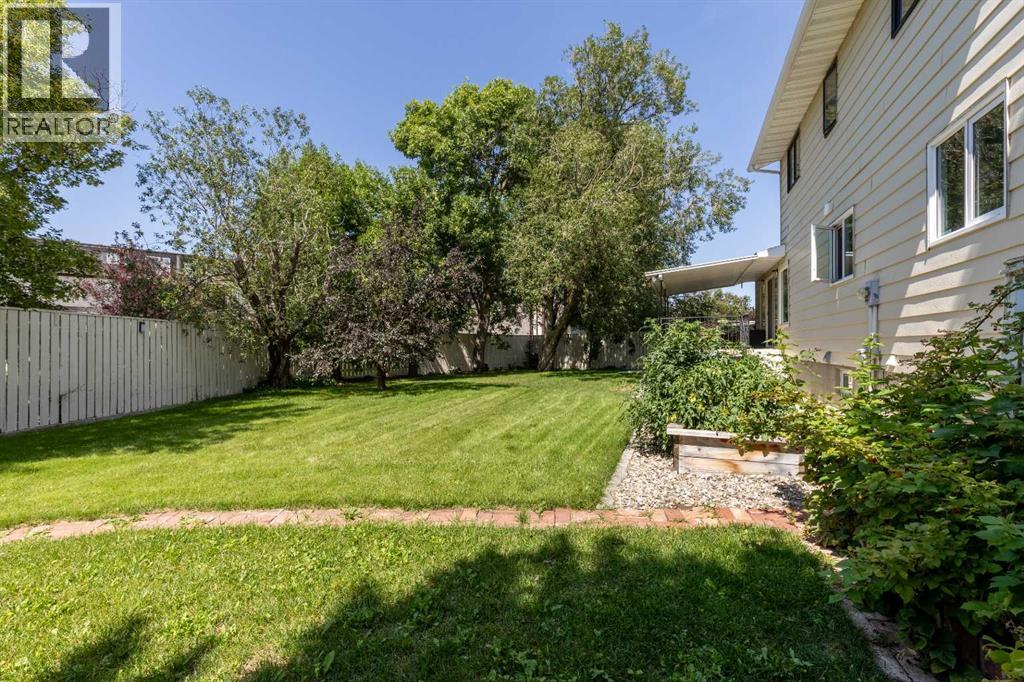Photo 37 of 2230 41 Street S, Lethbridge AB
