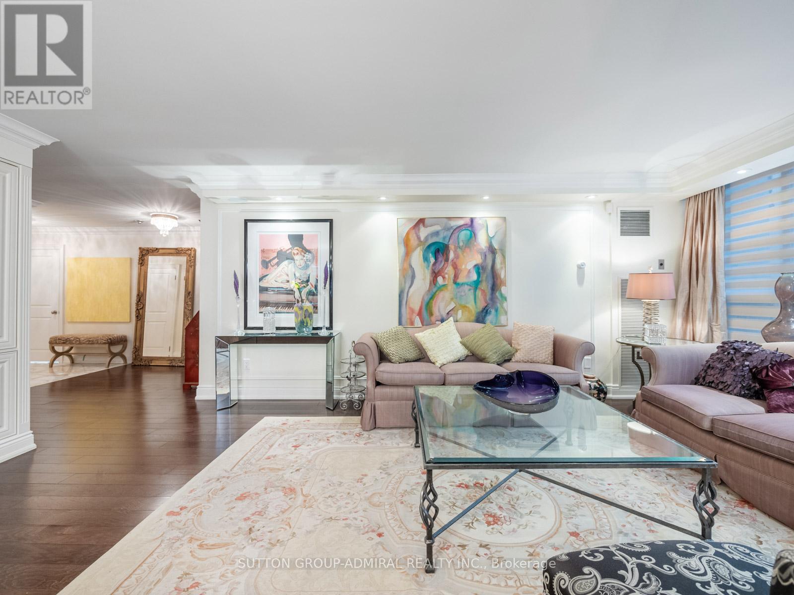 Photo 17 of 210 65 Spring Garden Avenue, Toronto ON