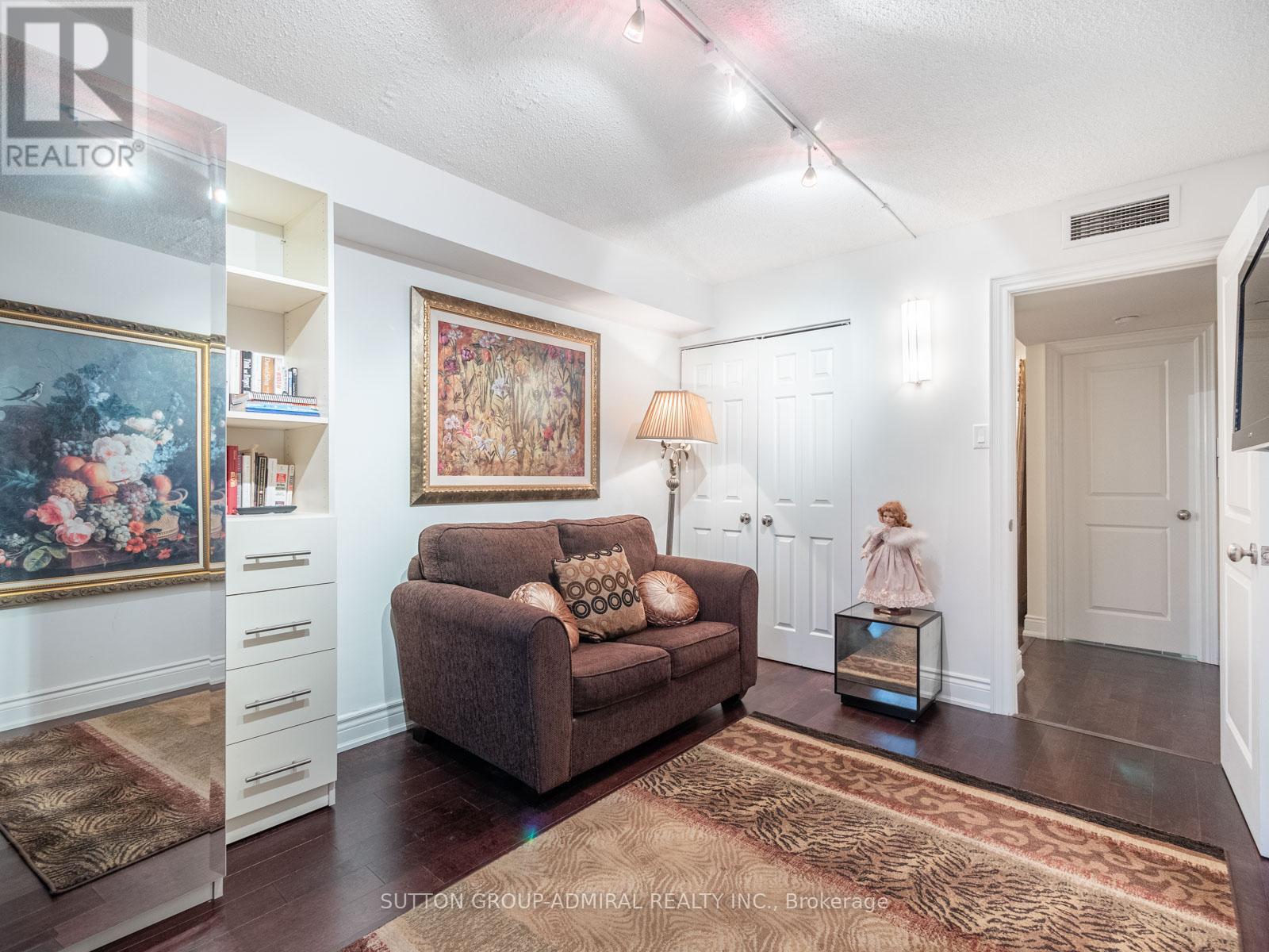Photo 27 of 210 65 Spring Garden Avenue, Toronto ON