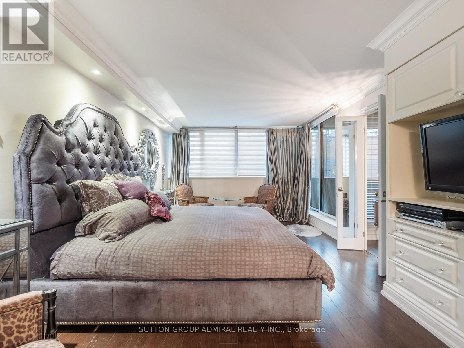 Photo 29 of 210 65 Spring Garden Avenue, Toronto ON