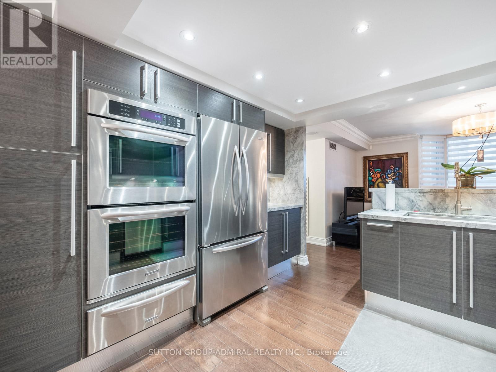 Photo 7 of 210 65 Spring Garden Avenue, Toronto ON