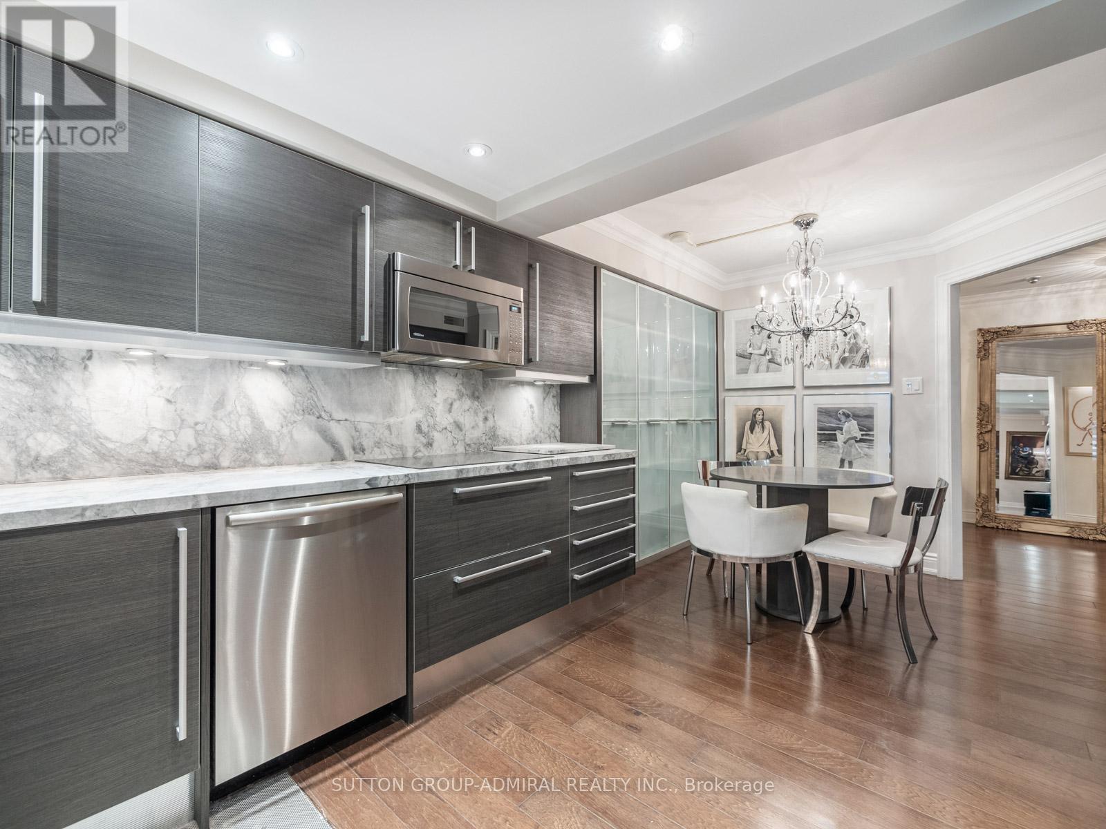 Photo 9 of 210 65 Spring Garden Avenue, Toronto ON