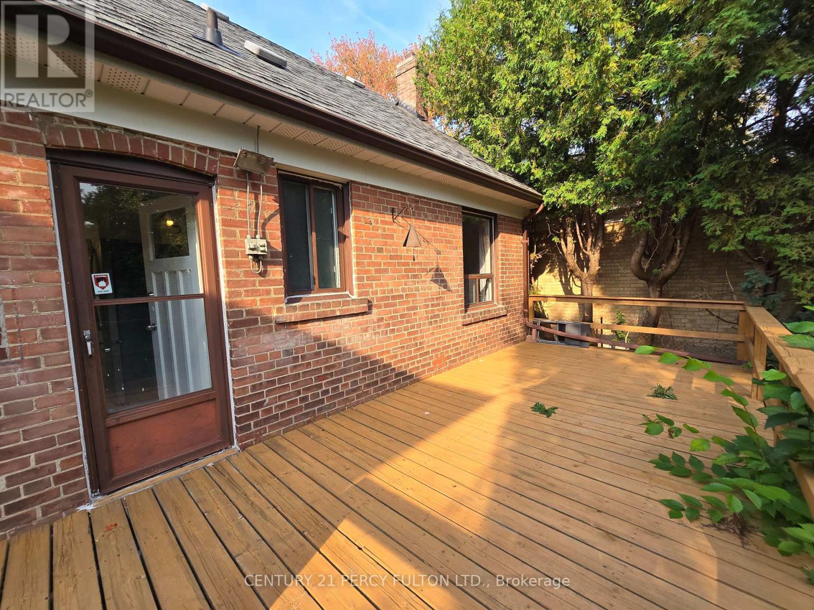 Photo 6 of 109 Norton Avenue, Toronto ON
