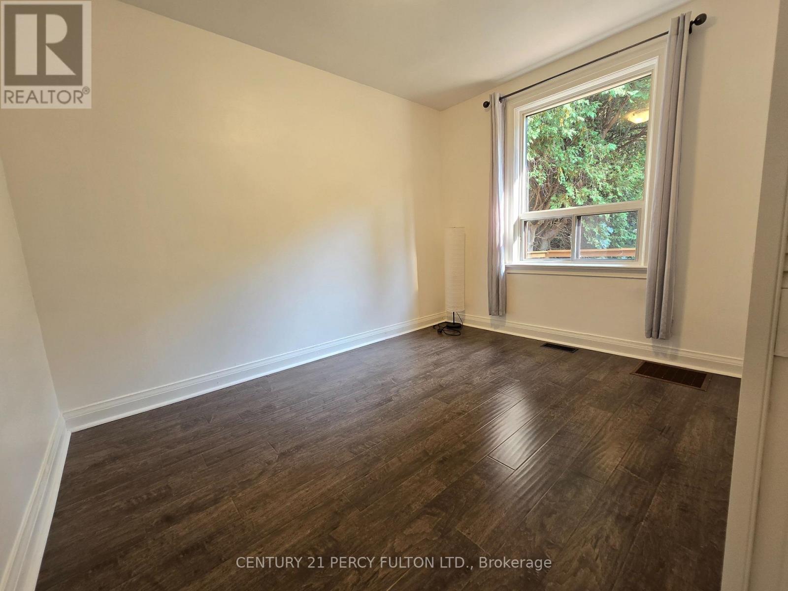Photo 8 of 109 Norton Avenue, Toronto ON