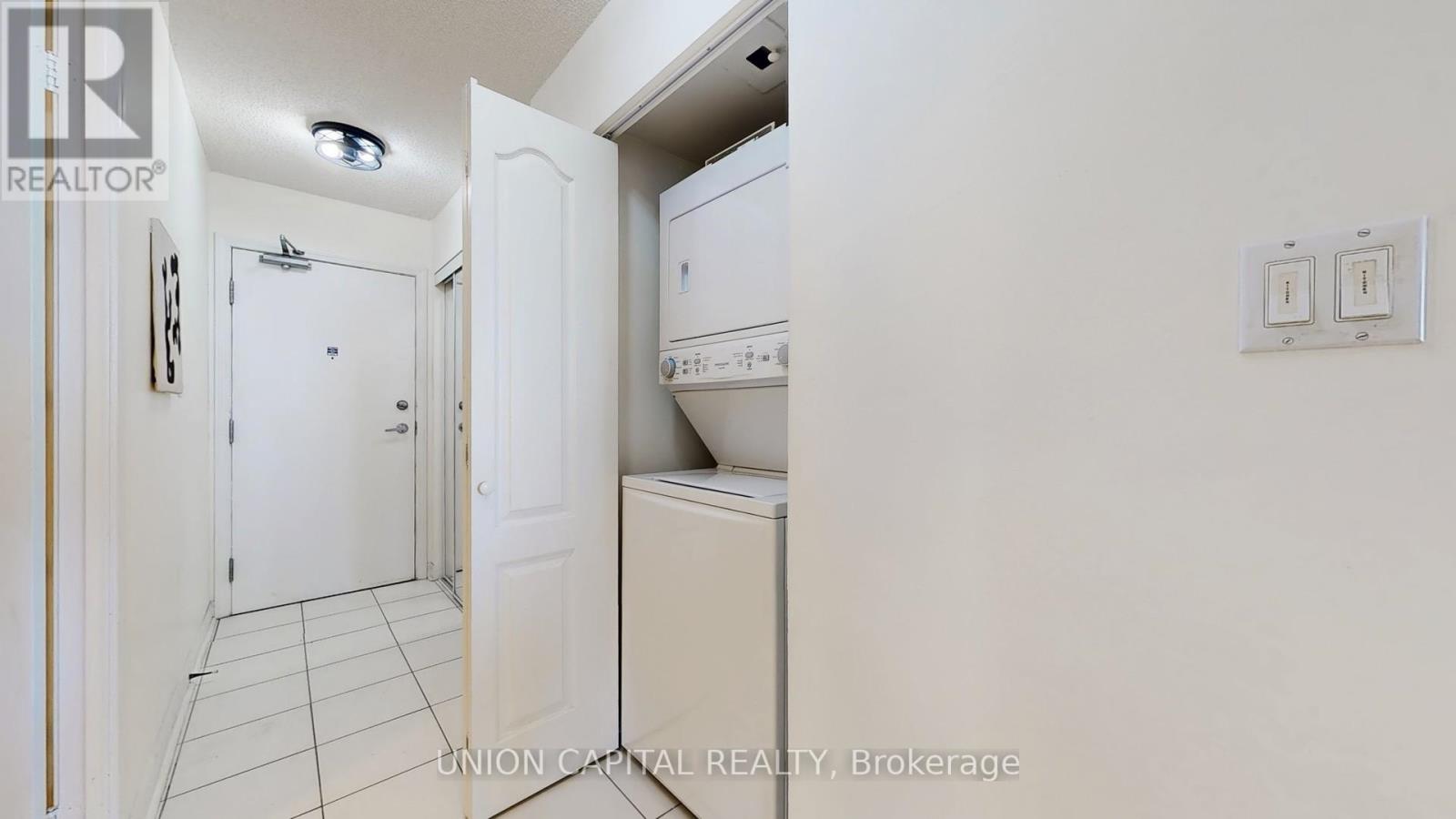 Photo 14 of 1909 3 Rean Drive, Toronto ON