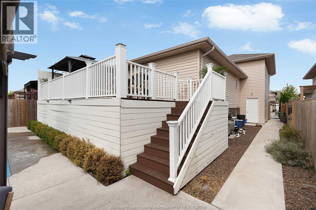 Photo 8 of 1093 Ivanhill Avenue, Windsor ON