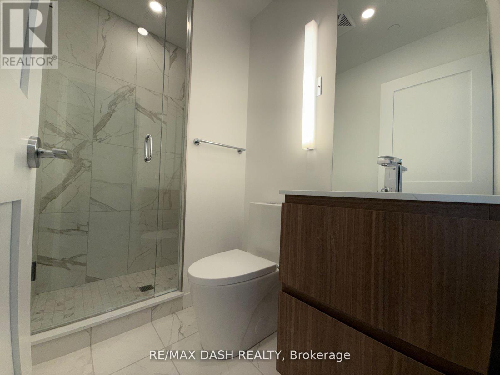Photo 13 of 403 1 Hillsdale Avenue W, Toronto ON