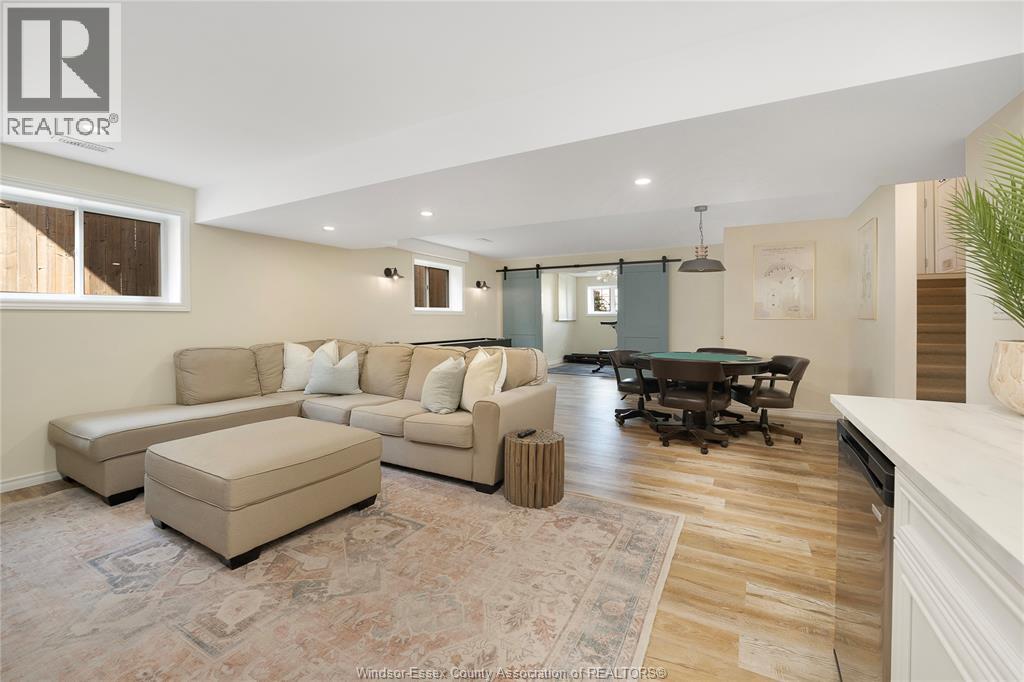 Photo 38 of 1093 Ivanhill Avenue, Windsor ON